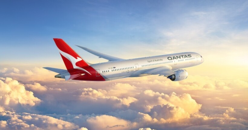 Авіаперевізник Qantas затримує рейси через загрозу падіння уламків ракет SpaceX 