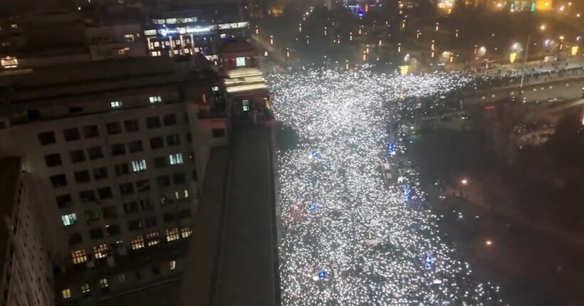 Десятки тисяч сербів доєдналися до студентських протестів у Белграді (відео)