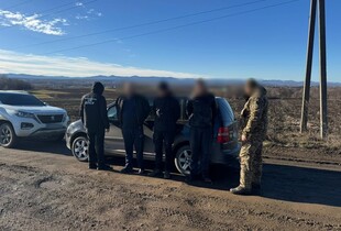 На Буковині затримали двох чоловіків, які намагалися незаконно перетнути кордон з Румунією