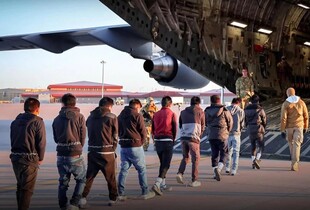 Депортаційні рейси зі США курсуватимуть щоденно - адміністрація Трампа