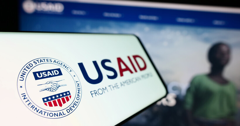 Трамп закликав повністю закрити USAID і заявив про 