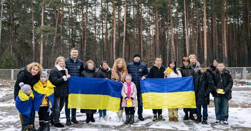 В Україну повернули ще вісьмох дітей із тимчасово окупованих територій