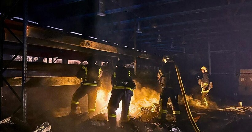 У ДСНС розповіли деталі нічного обстрілу Київщини