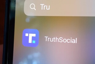 Україна заблокувала доступ до соцмережі Truth Social: в МЗС відповіли