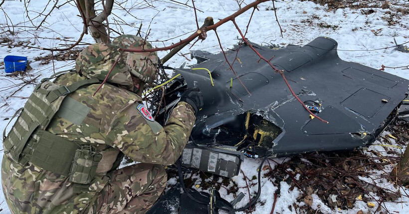 На Сумщині вибухотехніки поліції знешкодили дві бойові частини БпЛА