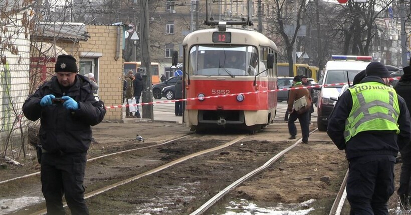 У Києві затримали підозрюваного у вбивстві чоловіка біля трамвайних колій