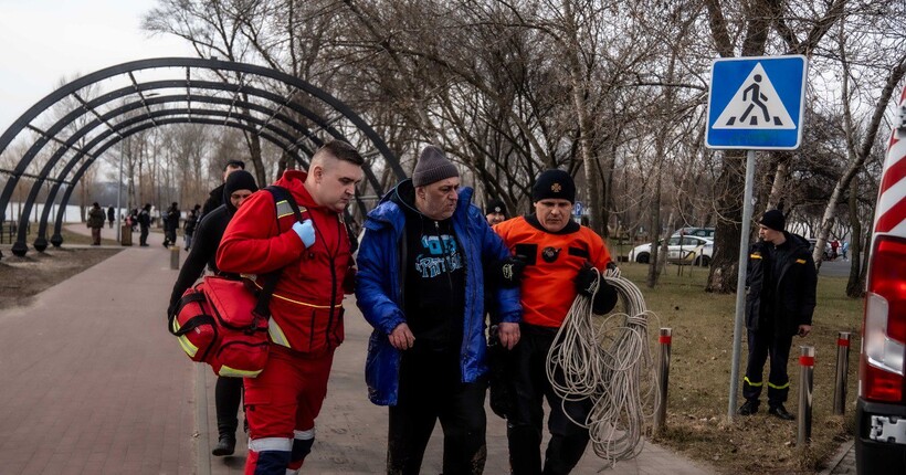 У ДСНС розповіли дві історії порятунку людей на льоду