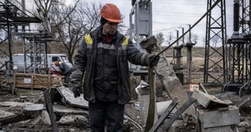 На Донеччині енергетики ДТЕК потрапили під ворожий обстріл