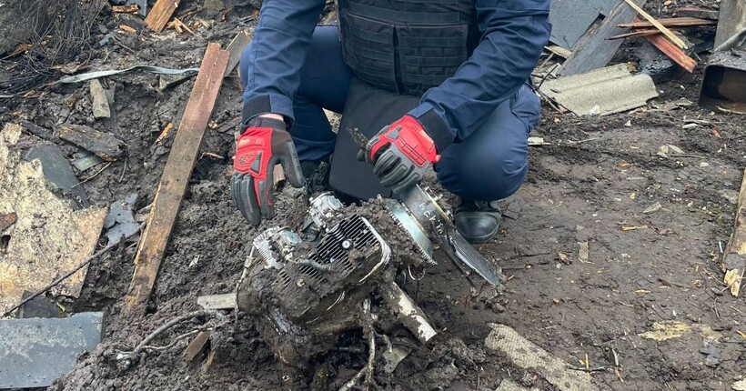 На Київщині серед житлових будинків виявили уламки ворожого БпЛА після нічної атаки