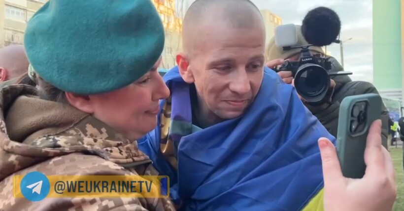 Український військовий після звільнення з полону: Я обіцяв, що повернусь – я повернувся