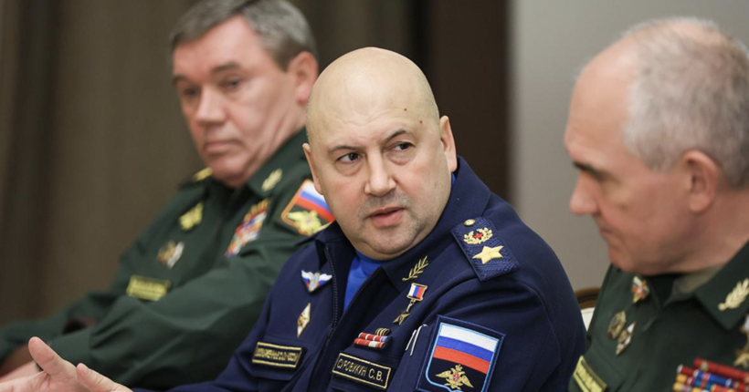 Ексрозвідник КДБ про звільнення Суровікіна та призначення Герасимова: таким кроком Путін оголосив війну