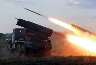 Росіяни масовано криють вогнем Херсон: вже відомо про загиблого (відео)