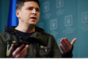 Подоляк: росія використовує тему НАТО як ключовий наратив для виправдання своїх злочинів