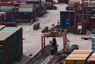 Китай звинувачує США в економічному тиску та скликає засідання ООН