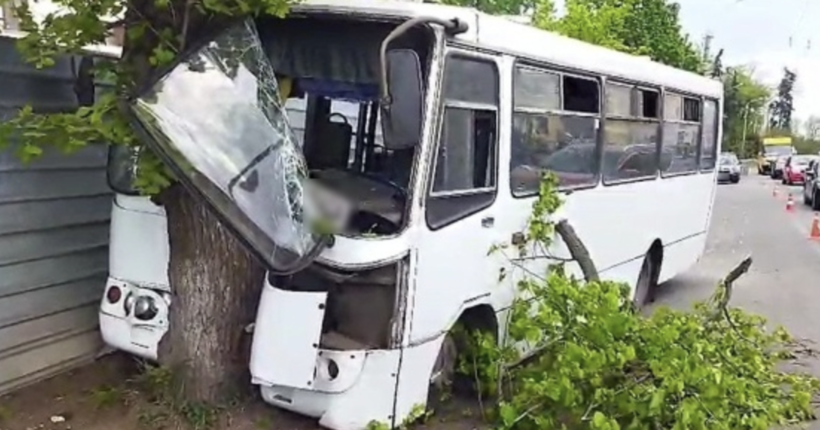У Полтаві сталася ДТП за участі автобуса, є постраждалі