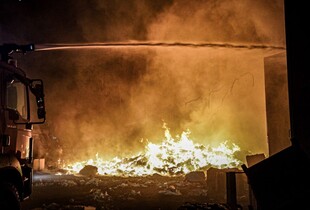 Понад 500 пошкоджених будівель та 10 000 вибитих вікон: Терехов розповів про наслідки обстрілів у квітні