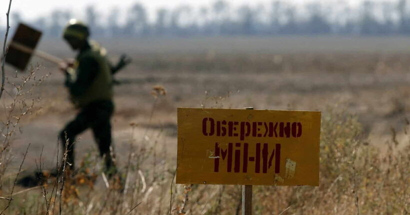 Міноборони: У квітні в Україні розмінували майже 6 000 га деокупованих територій