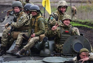 З Днем піхоти 2025: найкращі листівки та привітання військовим