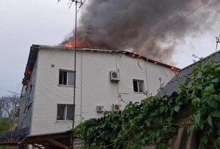 Росіяни безпілотниками атакували Харків: спалахнули пожежі, поранено двох людей