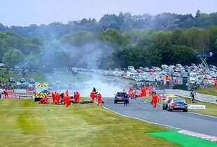 На гонці British Supersport сталася аварія за участю 11 осіб: двоє гонщиків загинули