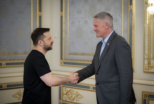 Президент зустрівся з генсеком ОЕСР: про шо домовились Зеленський і Корман