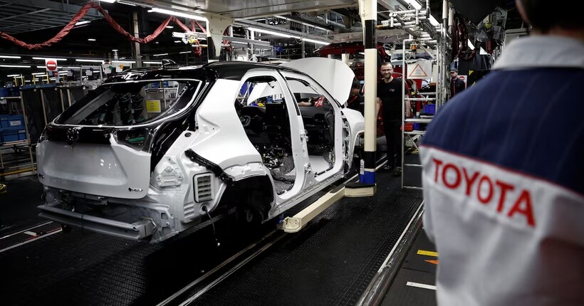 Toyota прогнозує падіння прибутку на 20% через слабкий долар та тарифи Трампа