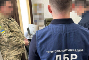 Залучив підлеглих до будівництва власного будинку: ДБР затримало посадовця військової академії