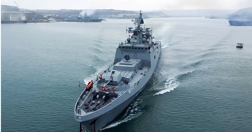 Російське військо тримає в Середземному морі корабель з 