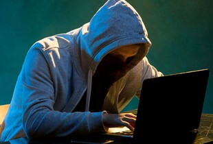 Google викрила шпигунський вірус: хакери слідкували за журналістами та політиками