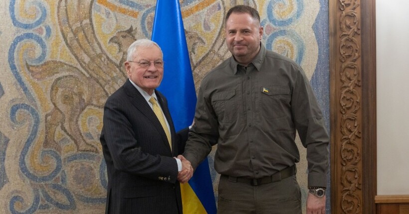 Єрмак подякував Келлогу за його позицію щодо прямих перемовин: деталі