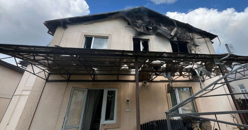 Росіяни атакували Нікопольщину майже 20 разів за добу: пошкоджено інфрастуруктуру (фото)