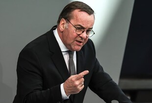 Німеччина може відновити військовий призов через загрозу рф та сумніви щодо США – Пісторіус