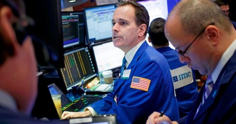Фондові ринки падають після того, як Moody's позбавило США найвищого кредитного рейтингу 