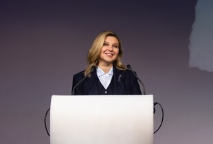 Олена Зеленська виступила на заході, присвяченому безбарʼєрності в комунікаціях