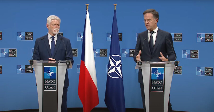 Президент Чехії: Україну слід посилити для майбутніх мирних переговорів