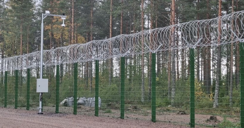 Фінляндія завершила монтаж перших 35 км паркану на кордоні з росією