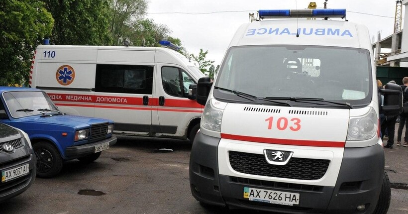 Російські окупанти обстріляли Херсонщину: поранено водія швидкої допомоги