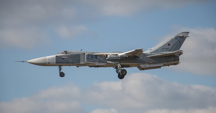 Польські винищувачі піднялись за тривогою: російський Су-24 маневрував поблизу кордону