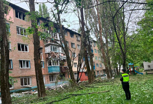 Ракетна атака по Києву: пошкоджені будинки, ТРЦ, щонайменше 15 постраждалих