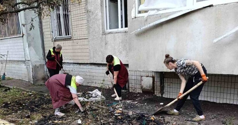 Удар по Києву: пошкоджено дев`ять будинків та 26 авто (фото)