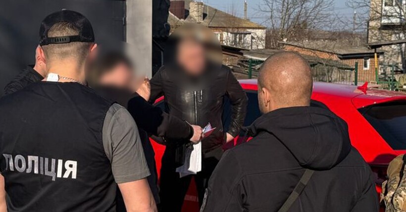 Торгував підробленими коштами різної валюти на Київщині: ділка судитимуть
