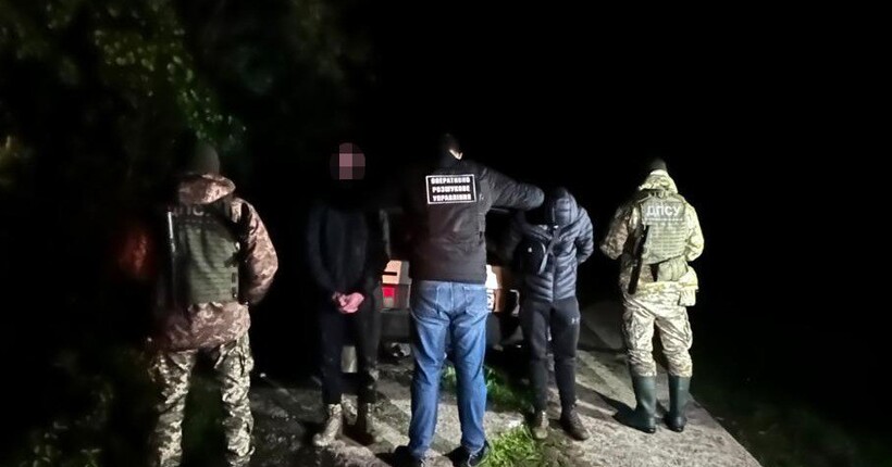 На Одещині затримано правоохоронця за незаконне переправлення чоловіків до Молдови