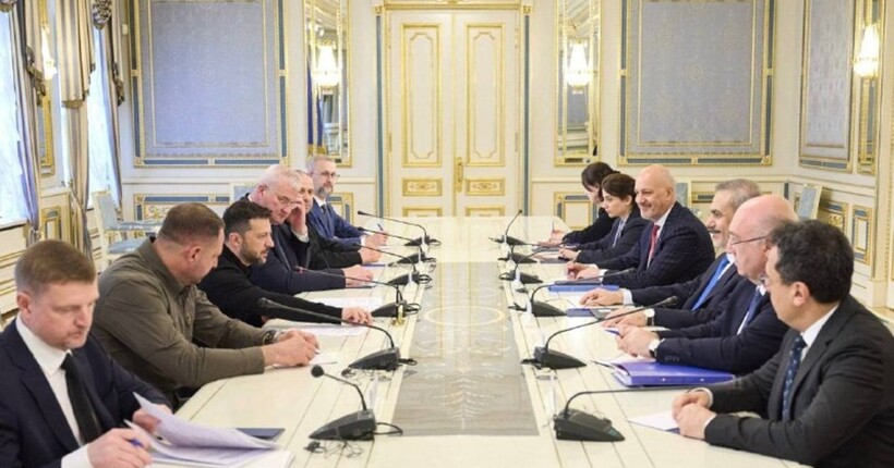 Зеленський підбив підсумки зустрічі з Фіданом: дипломатичні зусилля та меморандум від рф