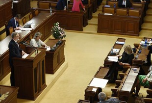 Опозиція Чехії вимагає відставки уряду через скандал із біткоїнами: подробиці