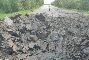 Терехов про ракетний удар по Харкову: Ще кілька метрів - і ракета влучила б у будинок (фото)