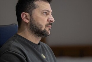 З одного боку рф розпочала літній наступ, з іншого - її змушують до дипломатії - Зеленський