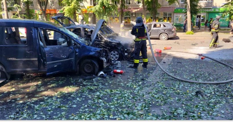 Двоє загиблих і близько 20 поранених внаслідок російського удару по Сумах