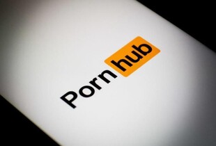 Франція залишиться без Pornhub - що сталось