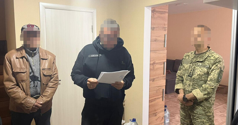 ДБР викрило корупційну схему в ДПСУ: командир частини давав хабар за ухилення від служби на фронті