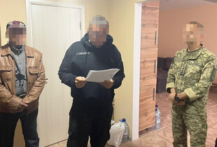 ДБР викрило корупційну схему в ДПСУ: командир частини давав хабар за ухилення від служби на фронті